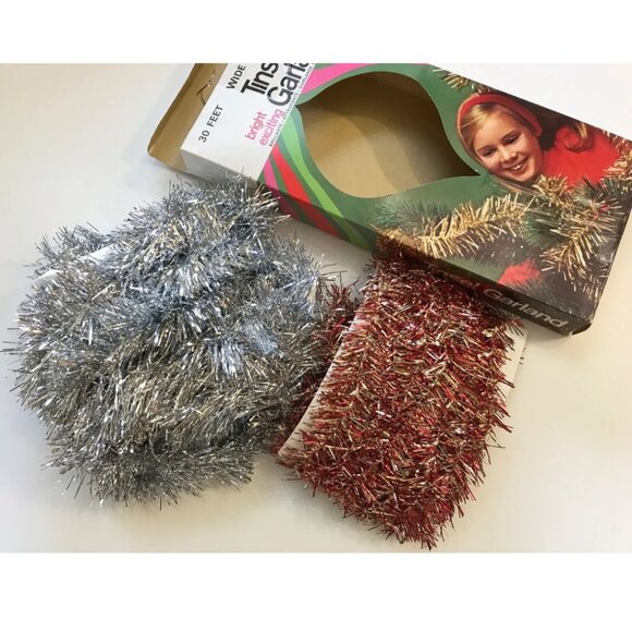 Vintage Christmas Foil Garland Decoration - Picture 2 of 4